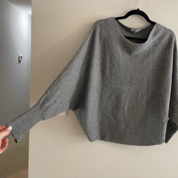 Gray boat neck / batwing sweater size small oversized fit - Picture 7 of 13